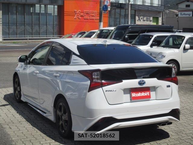 Toyota PRIUS 2021-09 8526617-13