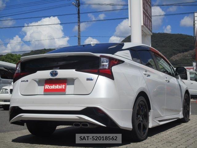 Toyota PRIUS 2021-09 8526617-14