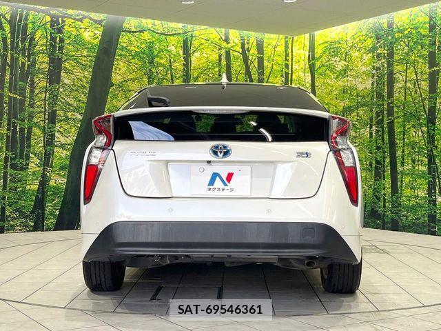 Toyota PRIUS 2016-12 8526637-14