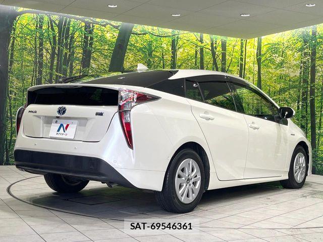 Toyota PRIUS 2016-12 8526637-16