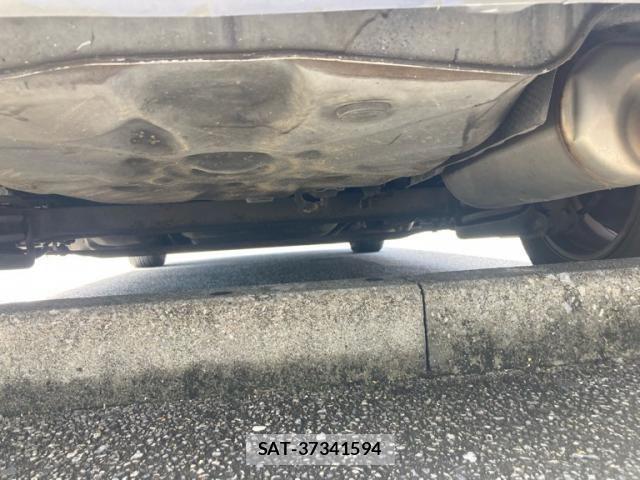 Toyota PRIUS 2013-11 8526696-4