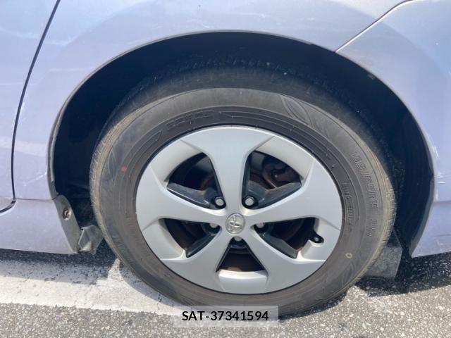 Toyota PRIUS 2013-11 8526696-6