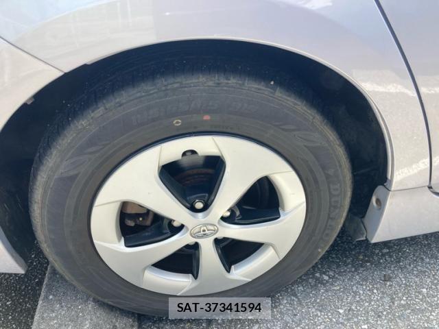 Toyota PRIUS 2013-11 8526696-8