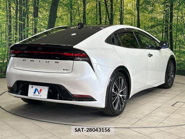 Toyota PRIUS 2023-07 8526604-16