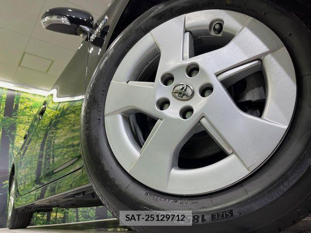 Toyota PRIUS 2011-01 8526666-12
