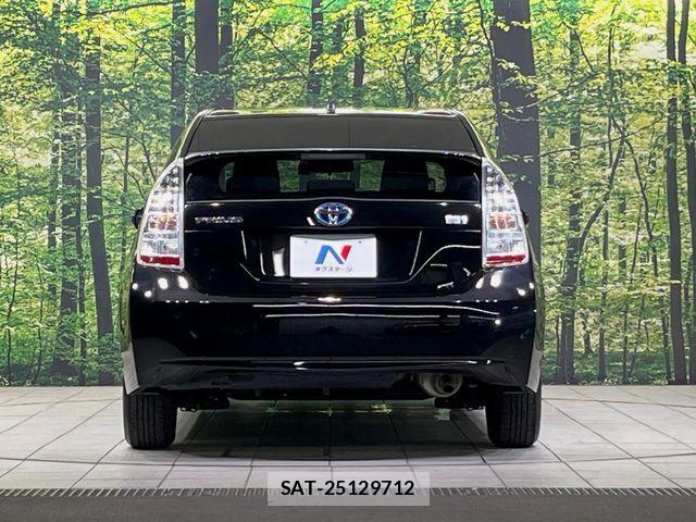 Toyota PRIUS 2011-01 8526666-14