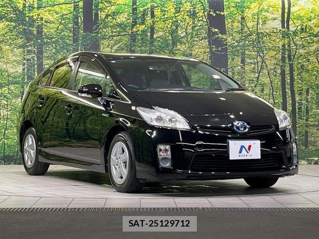 Toyota PRIUS 2011-01 8526666-15