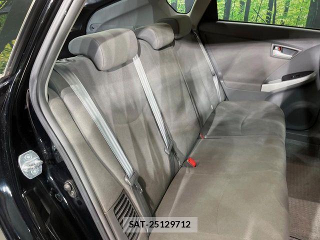 Toyota PRIUS 2011-01 8526666-8