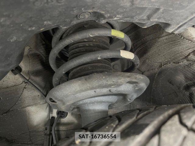 Toyota PRIUS 2016-06 8526626-19