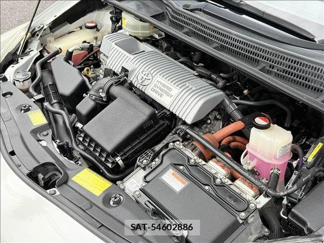 Toyota PRIUS 2014-03 8526663-19
