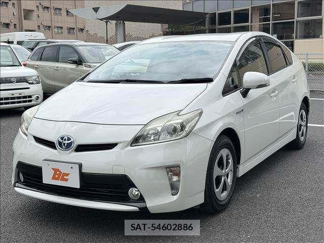 Toyota PRIUS 2014-03 8526663-21