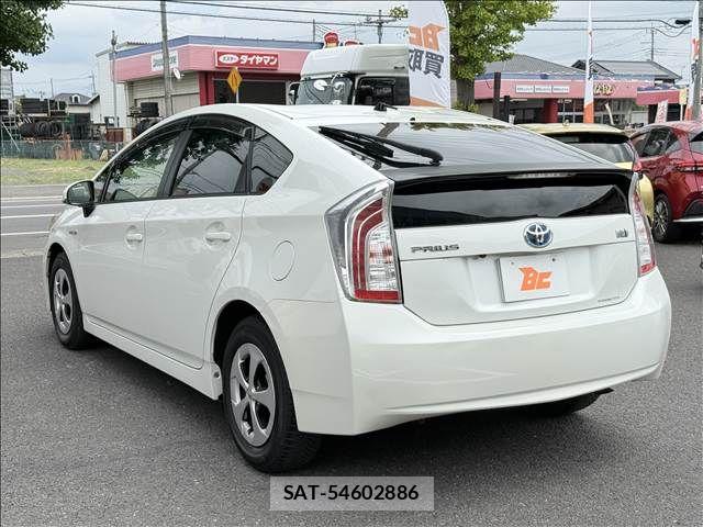 Toyota PRIUS 2014-03 8526663-7