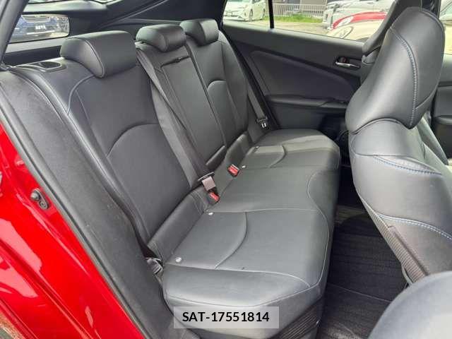 Toyota PRIUS 2017-03 8563229-11