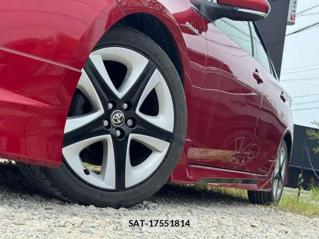 Toyota PRIUS 2017-03 8563229-15