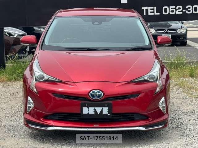 Toyota PRIUS 2017-03 8563229-16