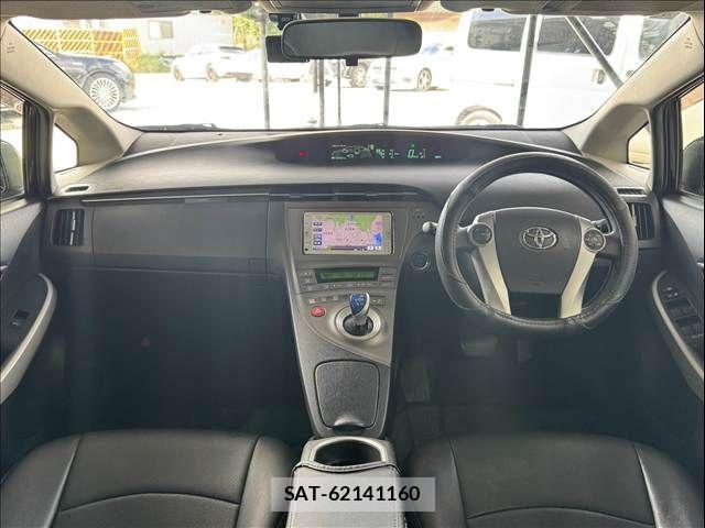 Toyota PRIUS 2012-08 8563250-10
