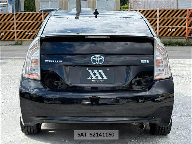 Toyota PRIUS 2012-08 8563250-4
