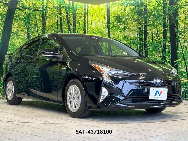 Toyota PRIUS 2017-06 8563218-15