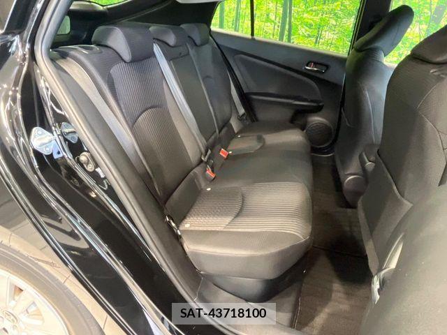 Toyota PRIUS 2017-06 8563218-8