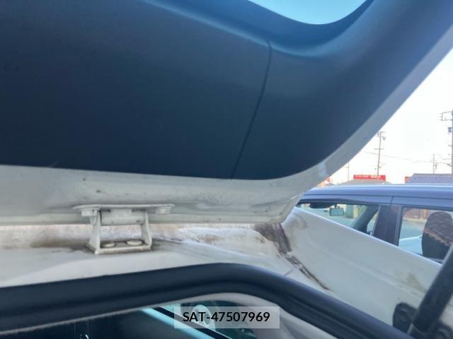 Toyota PRIUS 2011-11 8563268-9
