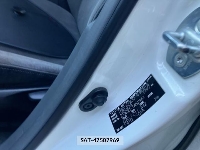 Toyota PRIUS 2011-11 8563268-13