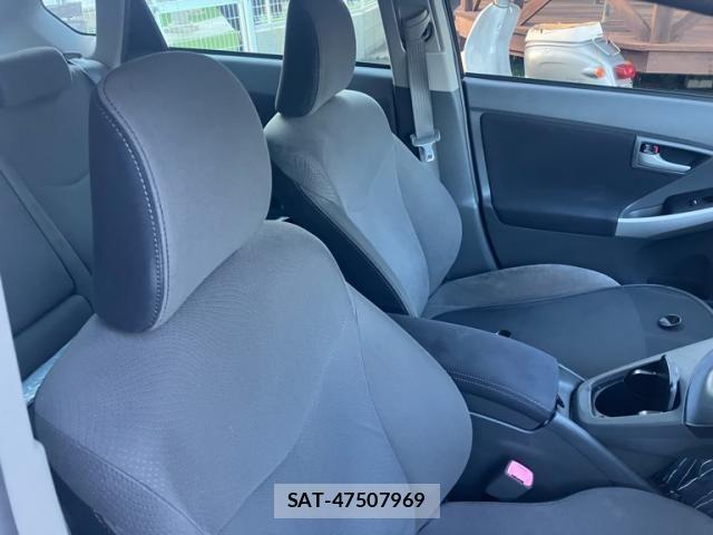 Toyota PRIUS 2011-11 8563268-16