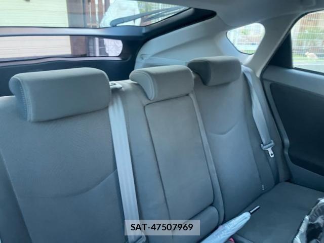 Toyota PRIUS 2011-11 8563268-17