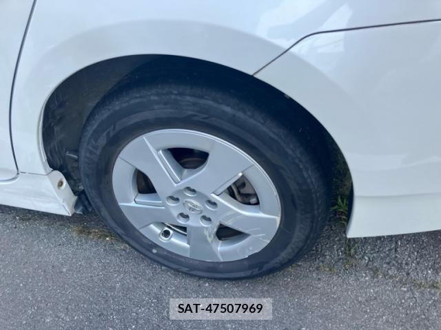 Toyota PRIUS 2011-11 8563268-3