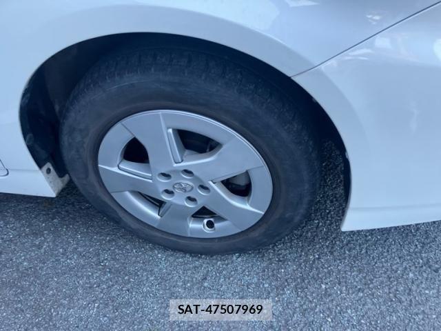 Toyota PRIUS 2011-11 8563268-4