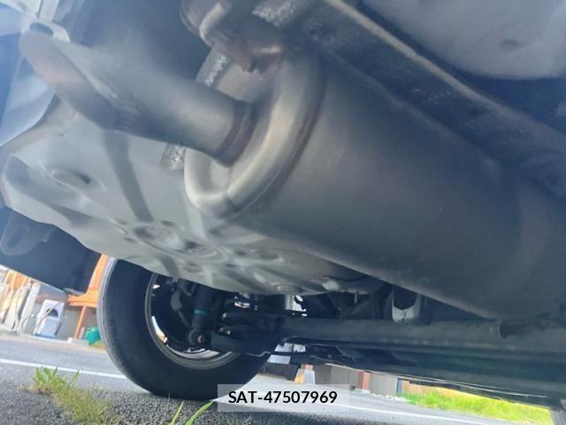 Toyota PRIUS 2011-11 8563268-7