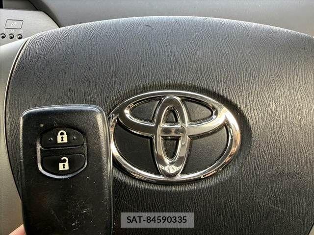 Toyota PRIUS 2015-02 8563251-2
