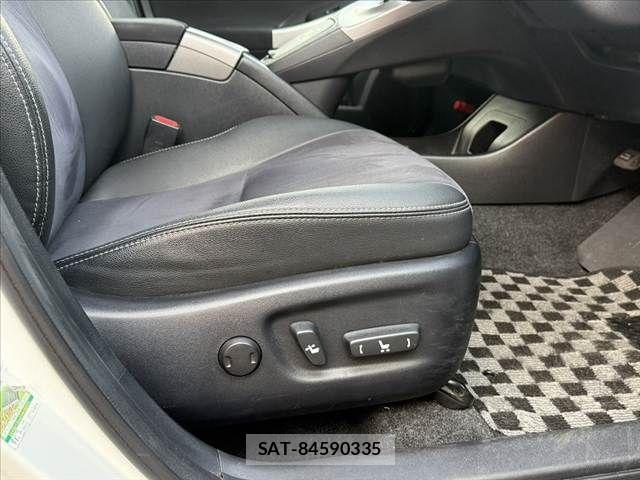 Toyota PRIUS 2015-02 8563251-29