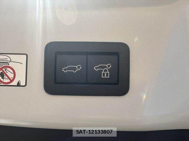 Toyota PRIUS 2023-02 8563202-12