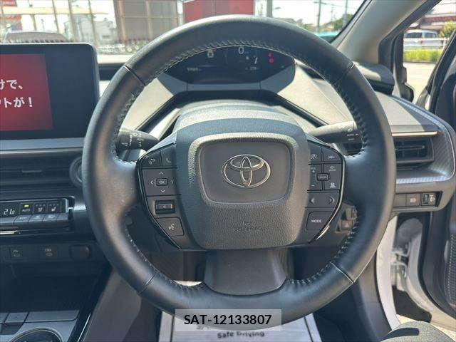 Toyota PRIUS 2023-02 8563202-13