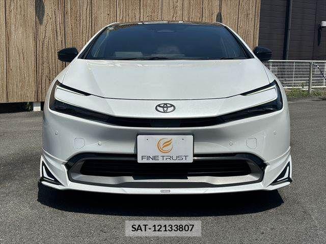 Toyota PRIUS 2023-02 8563202-16