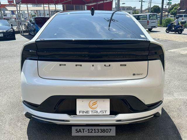 Toyota PRIUS 2023-02 8563202-19