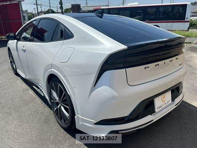 Toyota PRIUS 2023-02 8563202-21