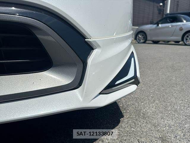 Toyota PRIUS 2023-02 8563202-25