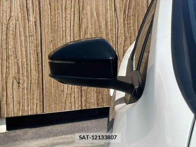 Toyota PRIUS 2023-02 8563202-28