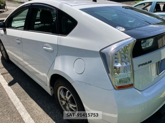 Toyota PRIUS 2009-09 8563263-2
