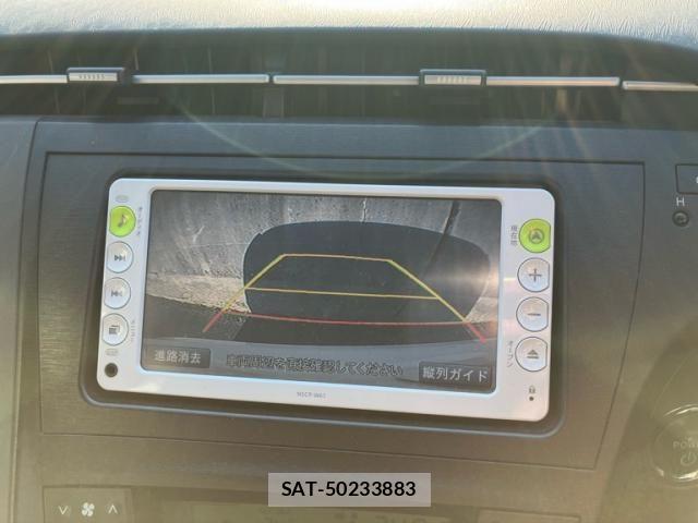 Toyota PRIUS 2011-10 8563266-17