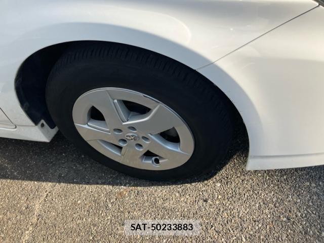 Toyota PRIUS 2011-10 8563266-4