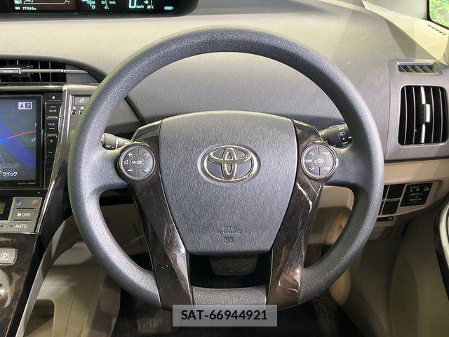 Toyota PRIUS 2013-05 8563231-10