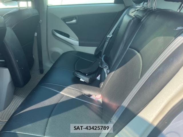 Toyota PRIUS 2010-04 8563265-11
