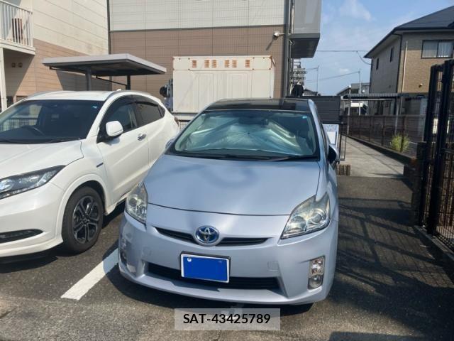 Toyota PRIUS 2010-04 8563265-1