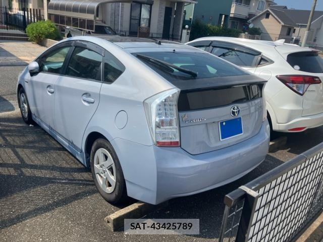 Toyota PRIUS 2010-04 8563265-2