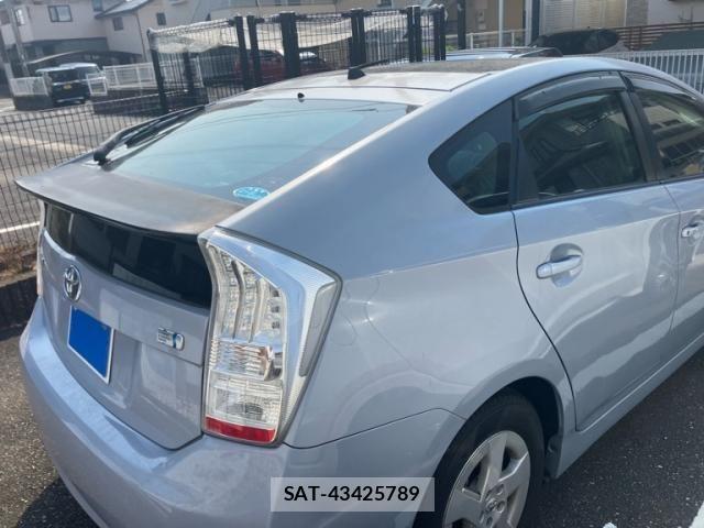 Toyota PRIUS 2010-04 8563265-3