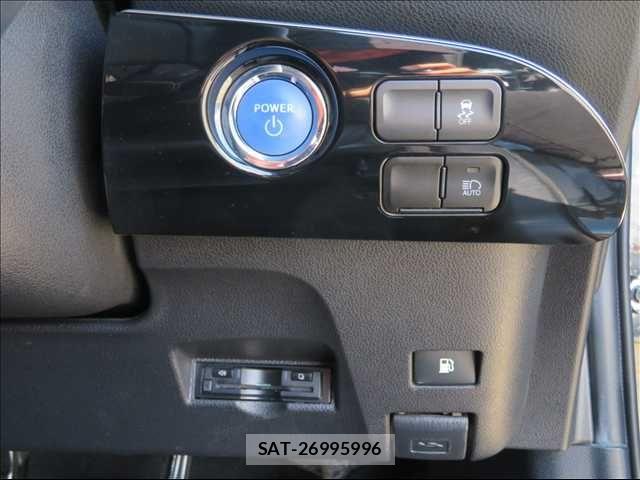 Toyota PRIUS 2019-04 8563212-13
