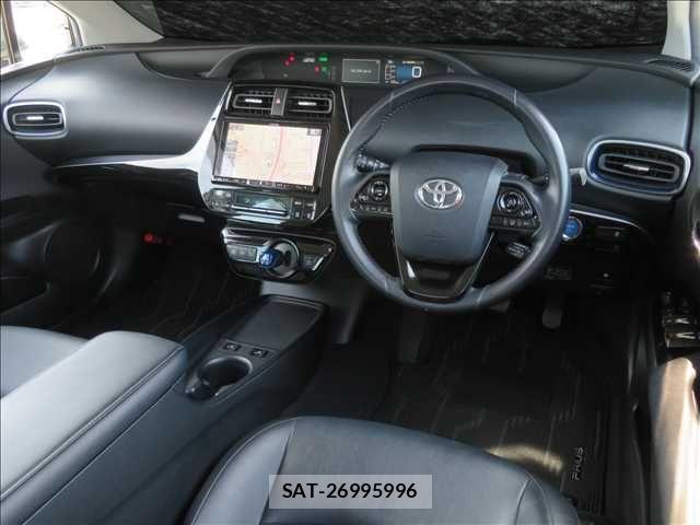 Toyota PRIUS 2019-04 8563212-1