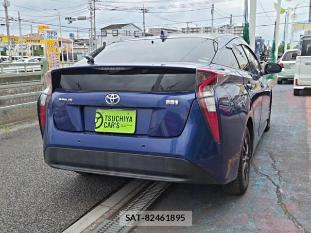 Toyota PRIUS 2016-06 8563224-1